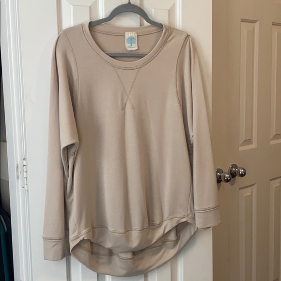 Freeloader Tops - Basic Oversized Pullover Tan Freeloader